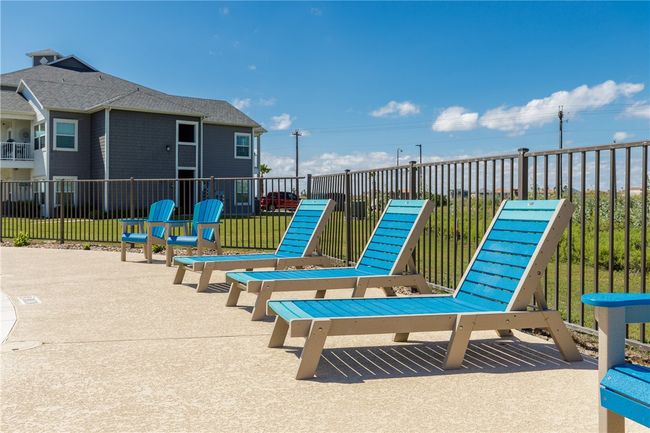 Relax and enjoy the views! | Image 25