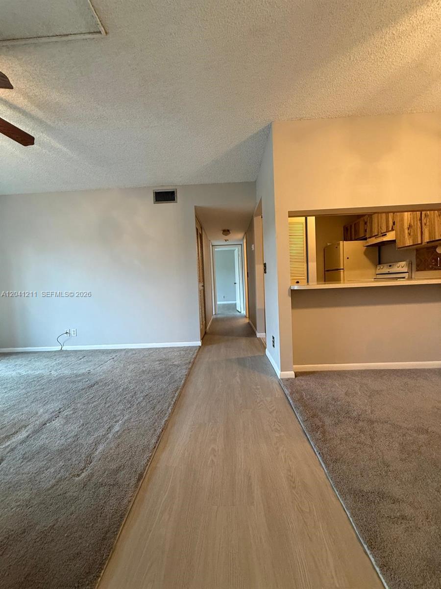 Residential in Green Acres 3