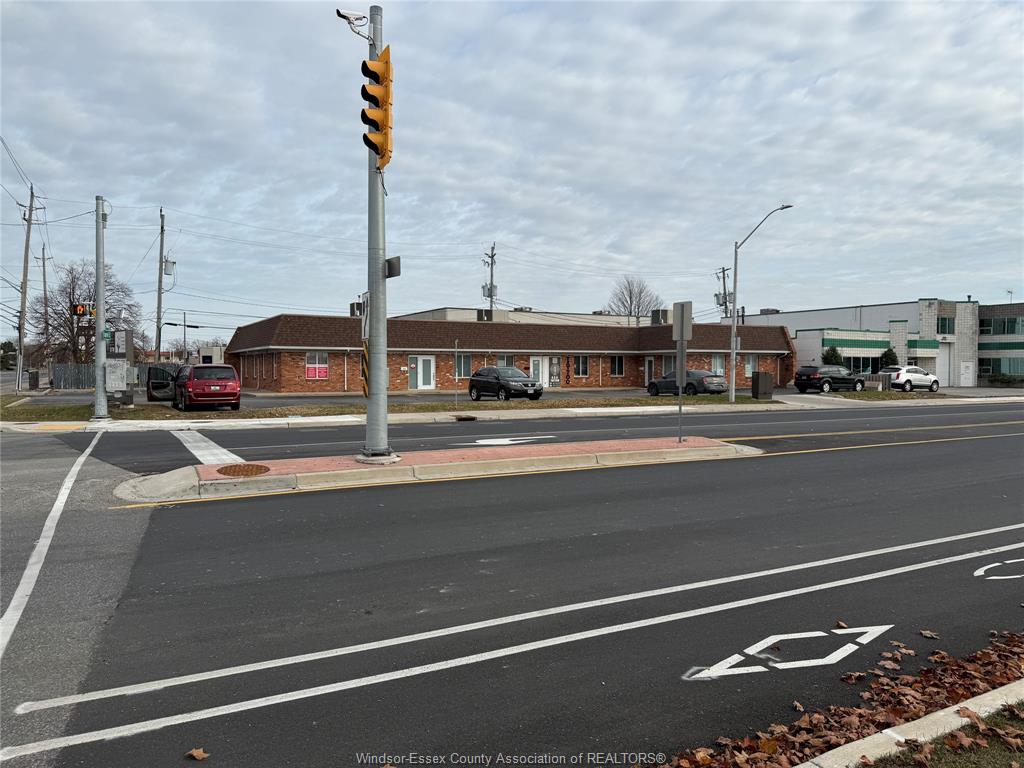 Commercial Sale in Windsor 3