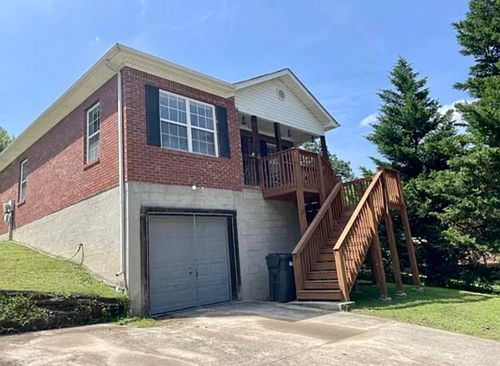 303 Woodlawn Dr, Rossville, GA, 30741-2545 | Card Image