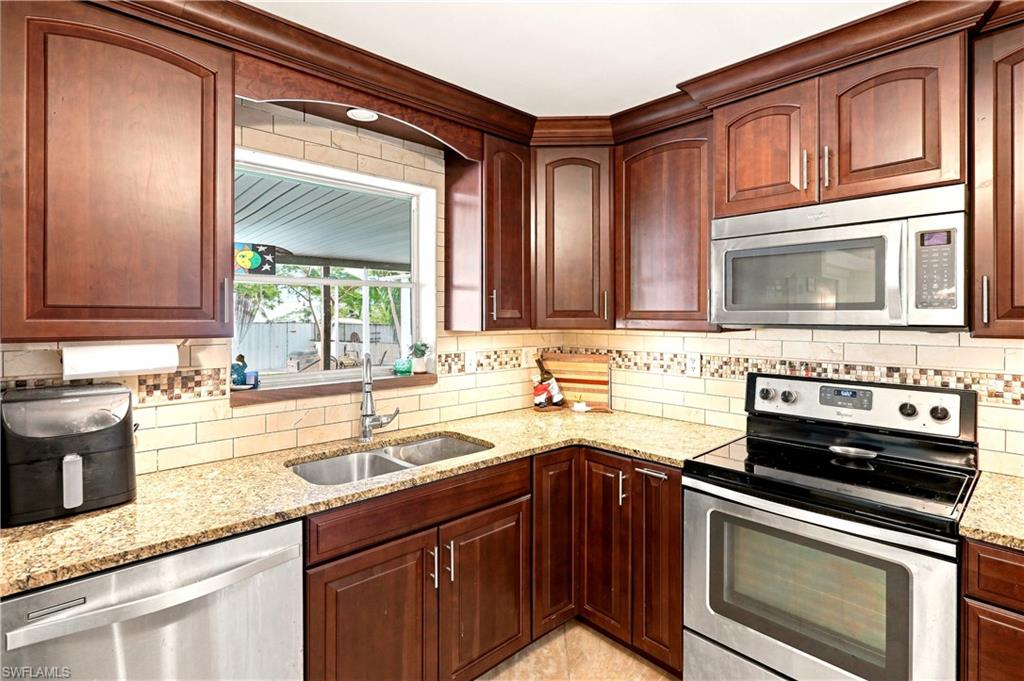 Residential in FORT MYERS 5