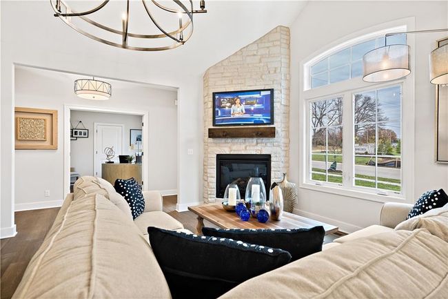 7229 Allman Dr, House other with 3 bedrooms, 3 bathrooms and null parking in Shawnee KS | Image 6