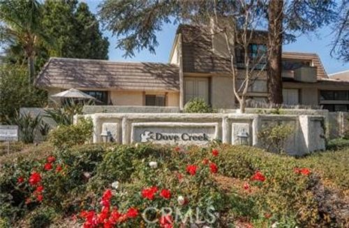 90-6225 Shoup Ave, Woodland Hills, CA, 91367-1827 | Card Image