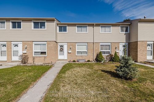 82-40 Tiffany Dr, London, ON, N5V3N3 | Card Image