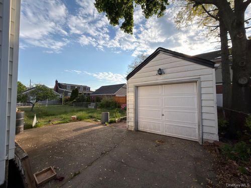 181 Covert Avenue, Hempstead, NY, 11003 | Card Image