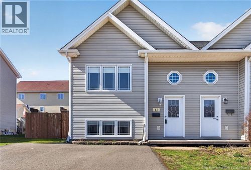 67 Danny St, Dieppe, NB, E1A0H6 | Card Image