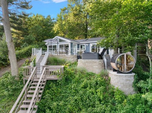 6365 Waters Edge Ln, Saugatuck, MI, 49453-9501 | Card Image