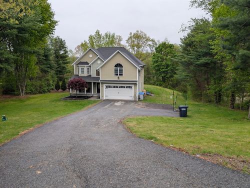 192 Southbridge Rd, Dudley, MA, 01571-6901 | Card Image