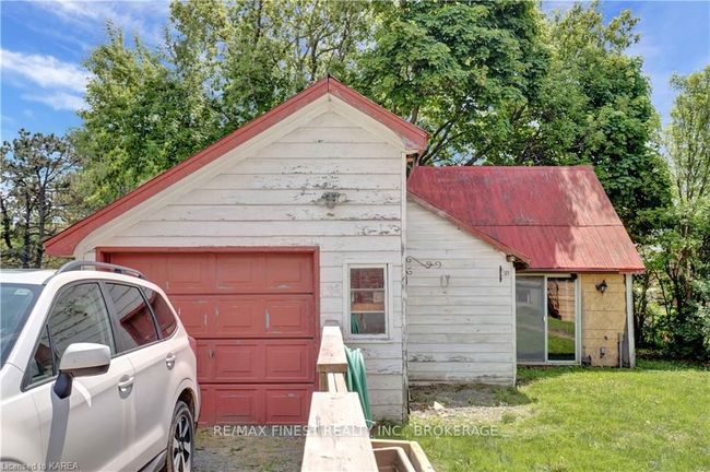 137 Hillendale Ave, House other with 3 bedrooms, 2 bathrooms and 5 parking in Kingston ON | Image 5