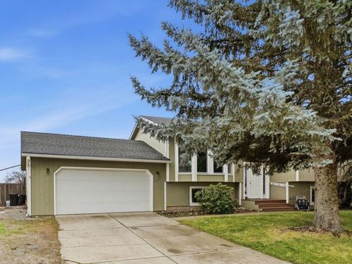 5614 N Canal Rd, Newman Lake, WA, 99025-9688 | Card Image