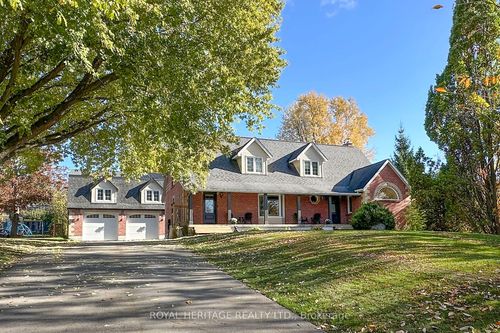 31 Ambleside Dr, Port Perry, ON, L9L1B4 | Card Image