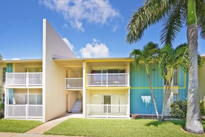 F8 - 250 N Banana River Drive, Condo with 2 bedrooms, 1 bathrooms and null parking in Merritt Island FL | Image 1