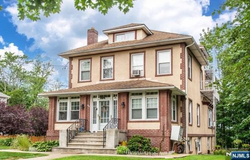 818 Summit Ave, River Edge, NJ, 07661-2346 | Card Image