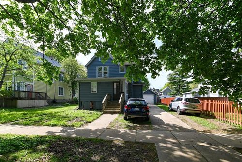 1207 Chandler St, Madison, WI, 53715-1523 | Card Image