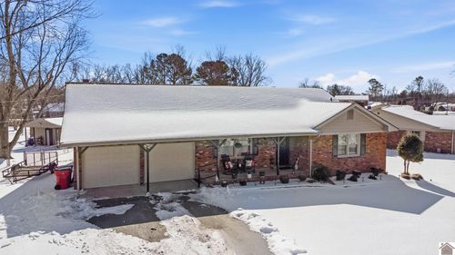 316 Tremont Dr, Hopkinsville, KY, 42240-3949 | Card Image