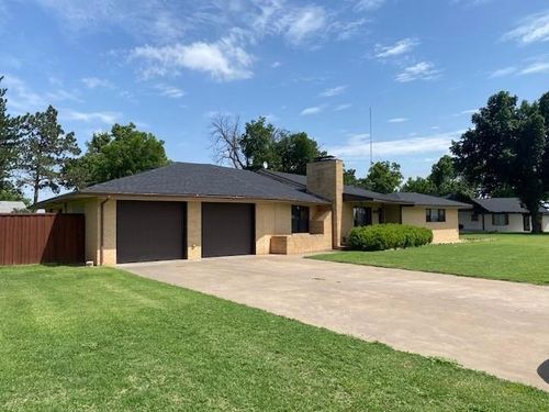 516 S 4th St, Mountain View, OK, 73062-2002 | Card Image