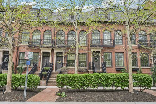 g34-282 E Gay St, Columbus, OH, 43215-3211 | Card Image