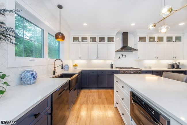 93 Morristown Rd, House other with 6 bedrooms, 4 bathrooms and null parking in Gillette NJ | Image 6