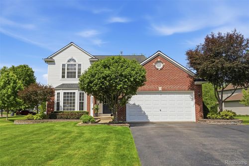 6263 Shadetree Court, Genoa Township, MI, 48843 | Card Image