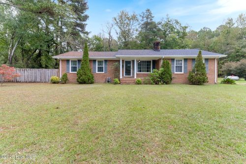366 E 4th St, Elizabethtown, NC, 28337-5706 | Card Image