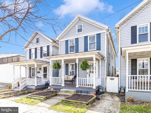 202 Maple Ave, FREDERICK, MD, 21701-4929 | Card Image