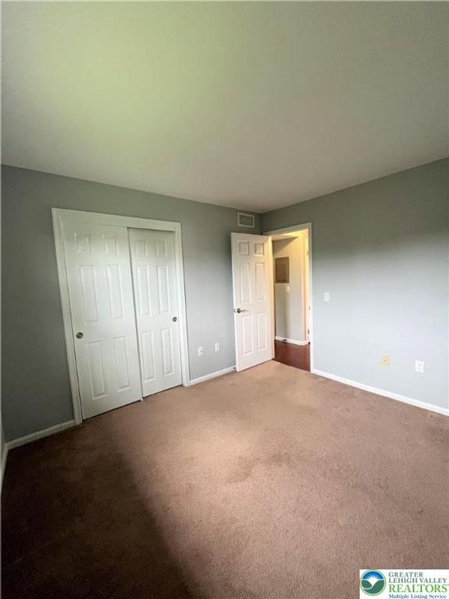 4053 Vaughn St, Condo with 2 bedrooms, 2 bathrooms and null parking in Palmer Twp PA | Image 10