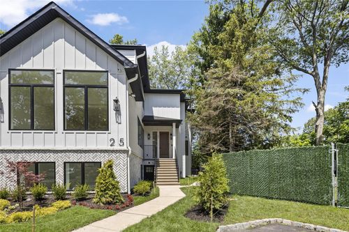 25 N Rigaud Rd, Spring Valley, NY, 10977-2533 | Card Image