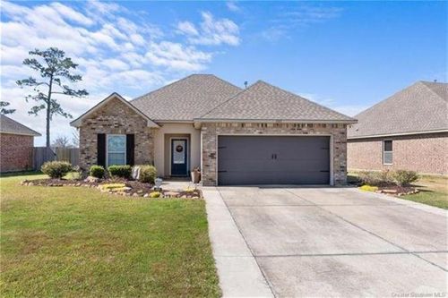 865 Desoto St, Lake Charles, LA, 70607-6369 | Card Image