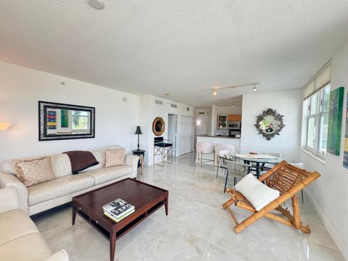 307-100 Ne 6th St, Boynton Beach, FL, 33435-4161 | Card Image