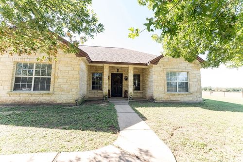 2542 Witter Rd, Lockhart, TX, 78644-2817 | Card Image
