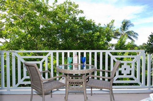 303-3555 Ocean Dr, Vero Beach, FL, 32963-1689 | Card Image