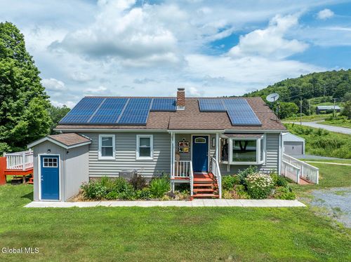 303 Petersburg Junction Rd, Hoosick Falls, NY, 12090-3605 | Card Image