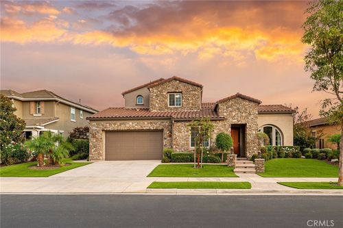 6928 Shadow Wood Dr, Moorpark, CA, 93021-1185 | Card Image