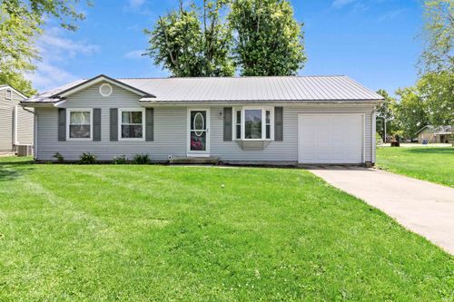 906 E North E St, Gas City, IN, 46933-1329 | Card Image