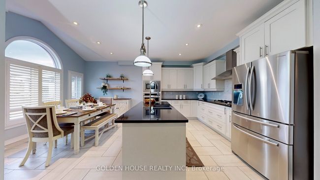 682 Fairglen Ave, House other with 5 bedrooms, 4 bathrooms and 2 parking in Oshawa ON | Image 11