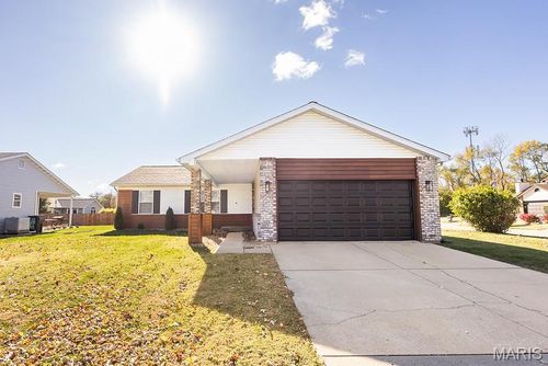 41 Paulette Dr, Belleville, IL, 62226-5067 | Card Image