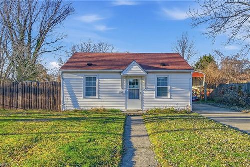 1525 Edson Ter, Hampton, VA, 23663-1437 | Card Image