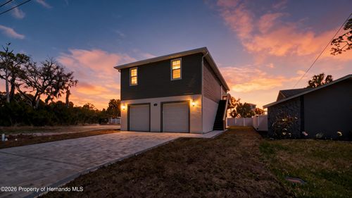 5050 Oak Leaf Ln, Hernando Beach, FL, 34607-2947 | Card Image