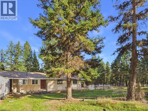 1389 Flett Rd, Williams Lake, BC, V2G4W8 | Card Image