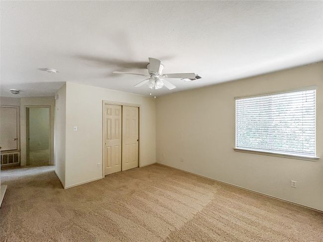 Upstairs Living Room | Image 10