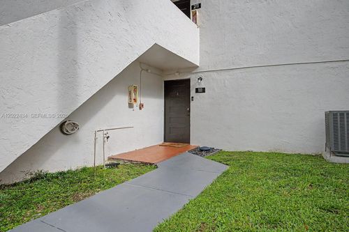 111-13045 Sw 68th St, Miami, FL, 33183 | Card Image