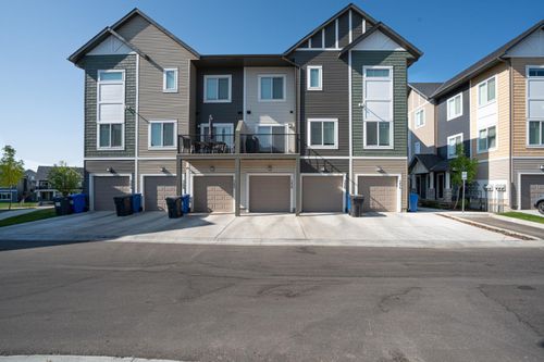 358 Canals Cross Sw, Airdrie, AB, T4B4L4 | Card Image