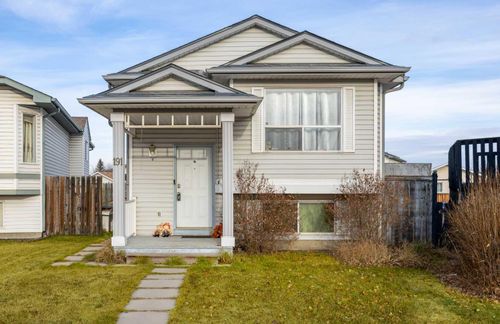191 Applebrook Cir Se, Calgary, AB, T2A7T3 | Card Image