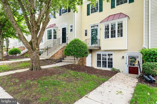16312 Taconic Cir, DUMFRIES, VA, 22025-1533 | Card Image
