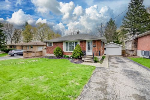 275 Robinson Street, Woodstock, ON, N4S3B8 | Card Image