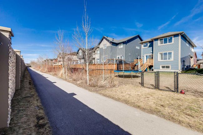 177 Buckskin Way, Home with 4 bedrooms, 3 bathrooms and 4 parking in Cochrane AB | Image 34