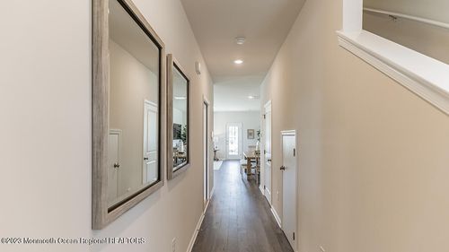 54 Peregrine Way, Burlington, NJ, 08016-4446 | Card Image