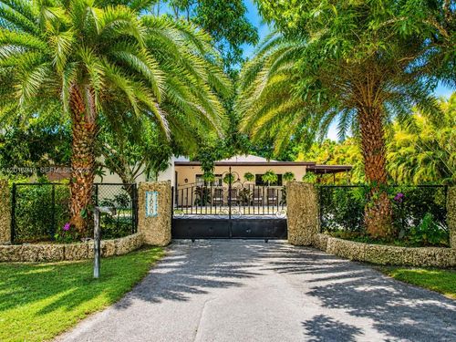 7650 Sw 128th St, Pinecrest, FL, 33156-6104 | Card Image