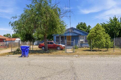 618 S Kern Ave, Farmersville, CA, 93223-2008 | Card Image