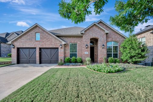912 Champions Ct, Roanoke, TX, 76262-1588 | Card Image